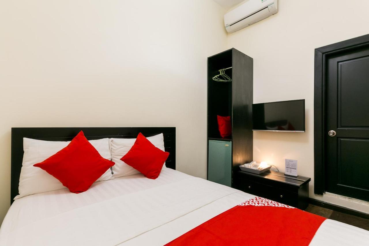 Oyo 438 Small Bay Hotel Ciudad Ho Chi Minh  Exterior foto